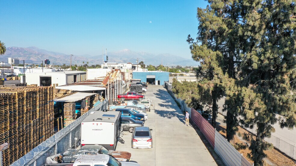 More Photos Of 280 S I St, San Bernardino Warehouse For Lease