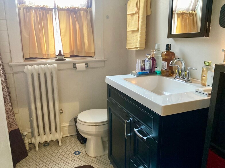 More Photos Of 8027 S Drexel Ave, Chicago Multifamily For Sale