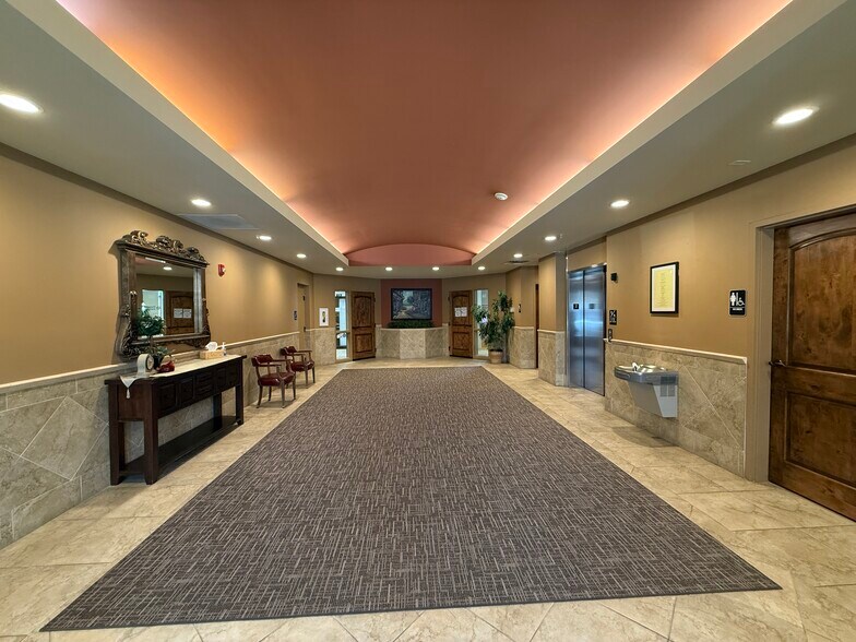 More Photos Of 833 N 900 W, Orem Office For Lease