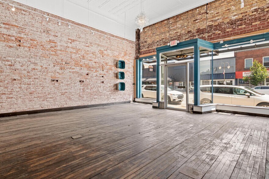 More Photos Of 251 S Knowles Ave, New Richmond Office For Sale