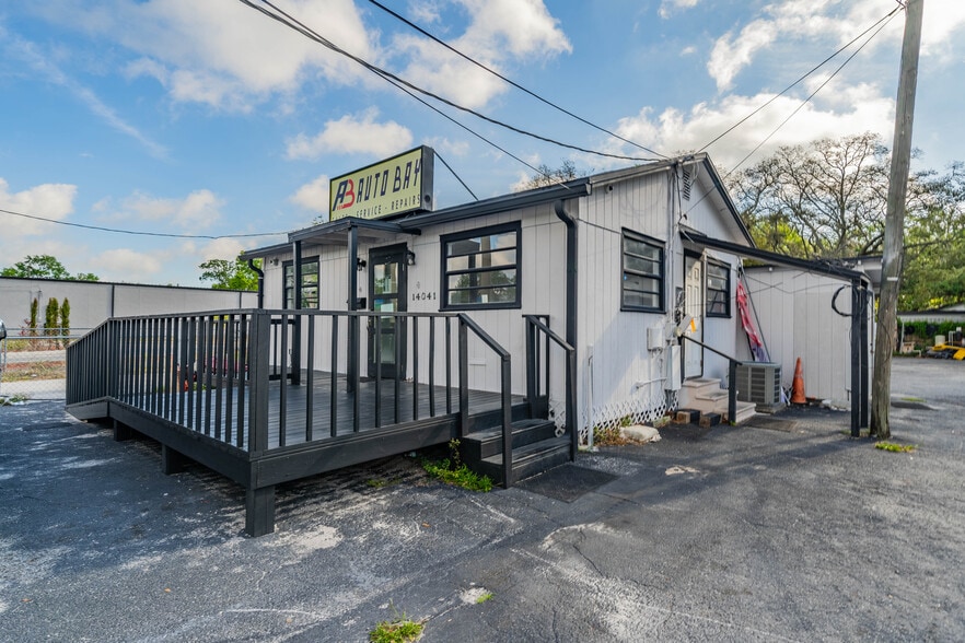More Photos Of 14041 N Florida Ave, Tampa Auto Dealership For Sale