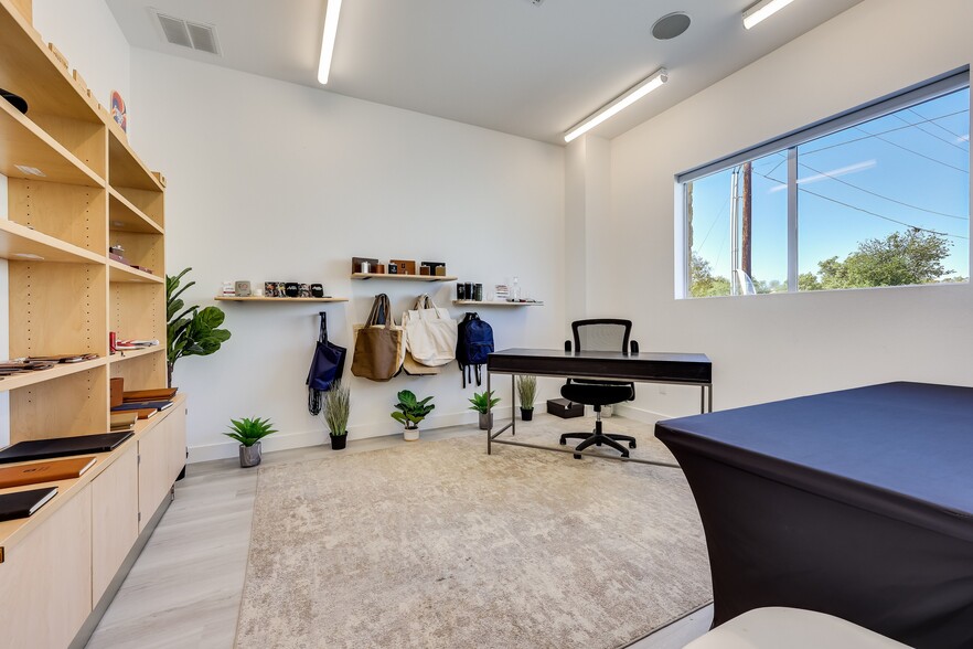 More Photos Of 2000 Windy Ter, Cedar Park Warehouse For Sale