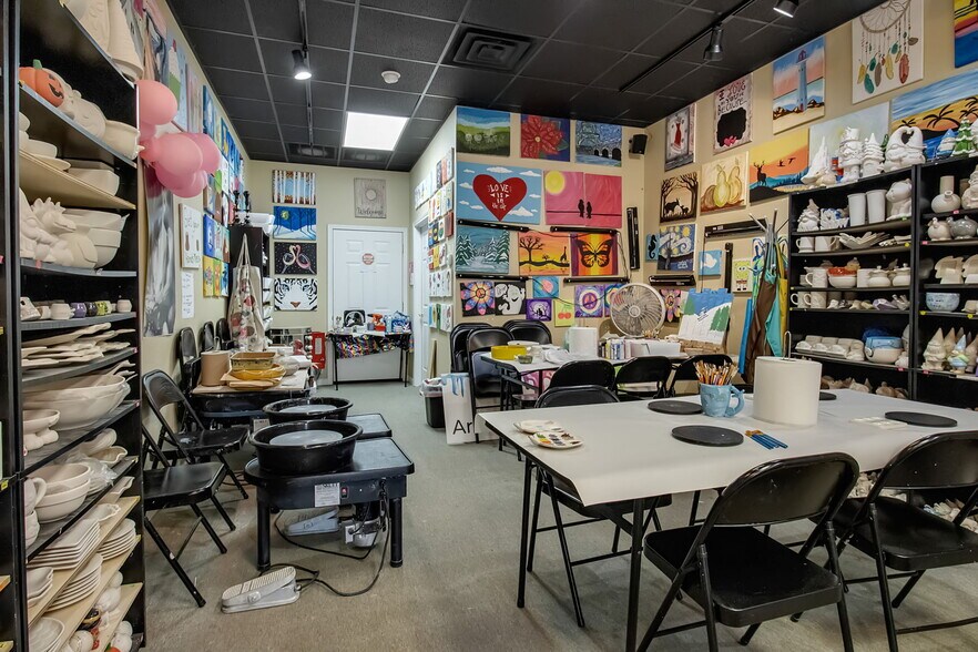 More Photos Of 38 Washington St, Ellicottville Storefront For Sale