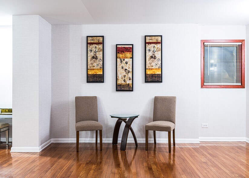 More Photos Of 2300 River Rd, River Grove Freestanding For Sale