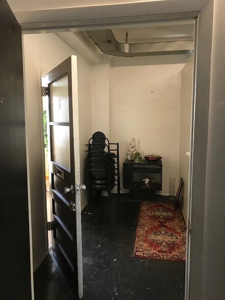 More Photos Of 2568-2570 Hempstead Tpke, East Meadow Storefront Retail Office For Lease