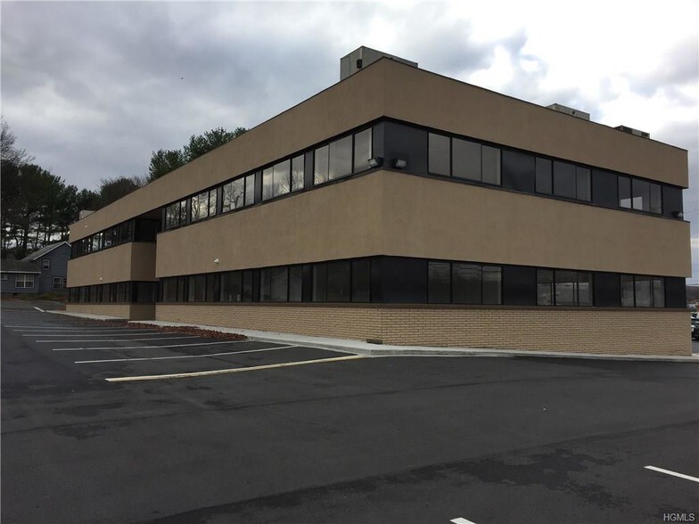 More Photos Of 53 Route 17K, Newburgh Office For Lease