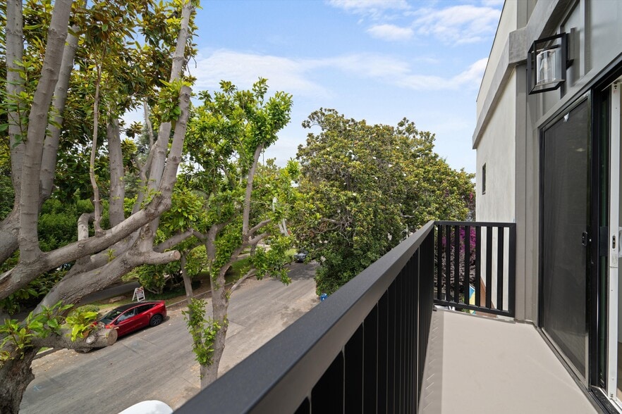 More Photos Of 1840 Stoner Ave, Los Angeles Multifamily For Sale