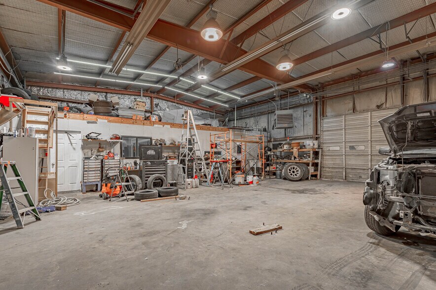 More Photos Of 316 Highway 190 E, Huntsville Auto Repair For Sale