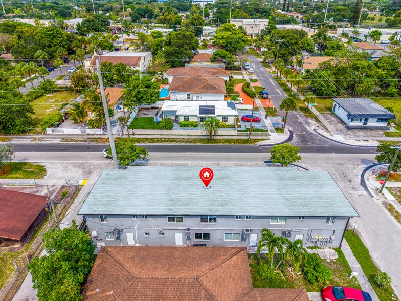 More Photos Of 2201 Greene St, Hollywood Apartments For Sale