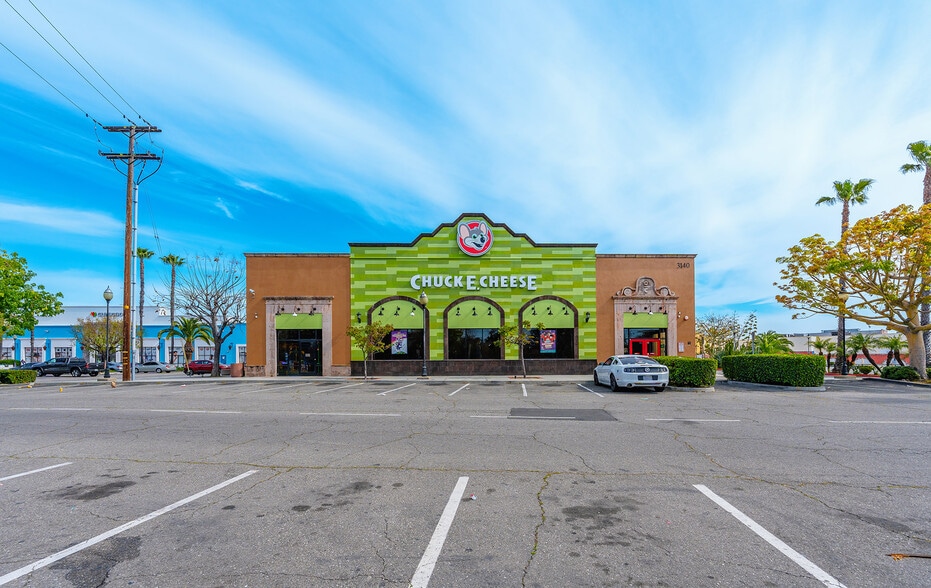 More Photos Of 11215-11389 Long Beach Blvd, Lynwood Unknown For Lease