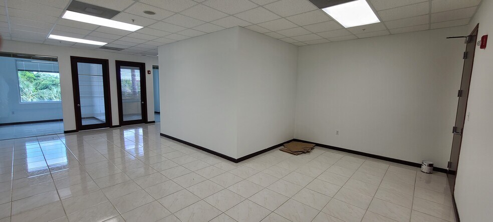 More Photos Of 7950 NW 53rd St, Doral Medical For Sale