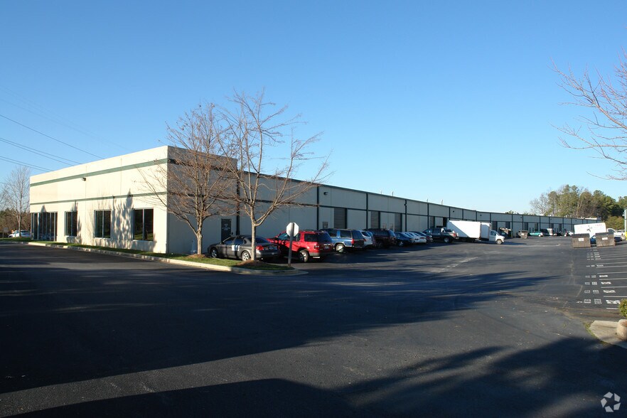 More Photos Of 975 Cobb Place Blvd NW, Kennesaw Light Distribution For Lease