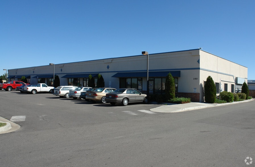 Primary Photo Of 350-366 Norfolk St, Aurora Light Manufacturing For Sale