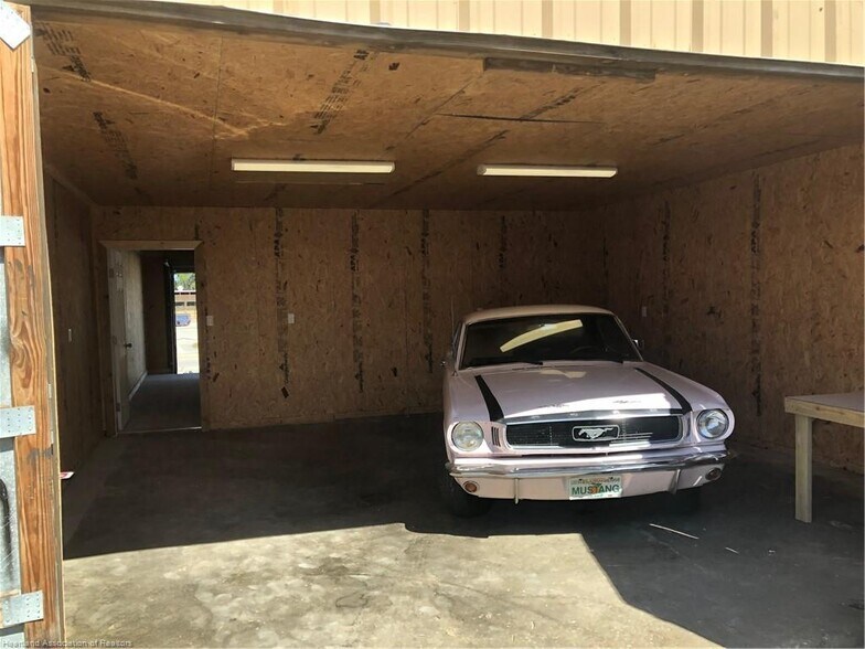 More Photos Of 712 N Ridgewood Dr, Sebring Industrial For Sale
