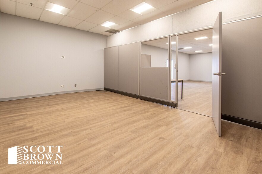 More Photos Of 1512 I-35 W, Denton Unknown For Lease