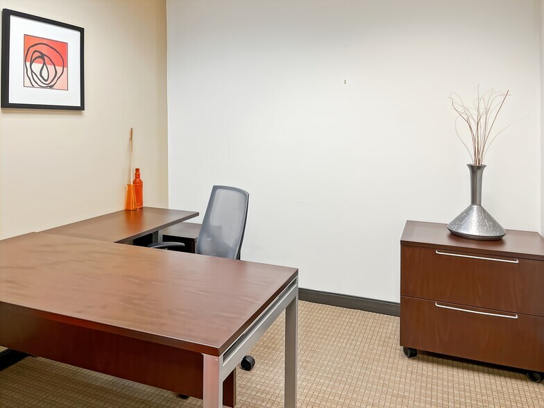 More Photos Of 601 21st St, Vero Beach Coworking Space