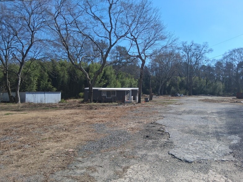 More Photos Of 10235 Veterans Memorial Hwy, Lithia Springs Land For Sale