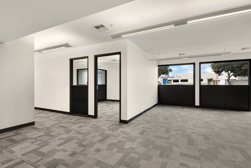 More Photos Of 914-918 Industrial Ave, Palo Alto Warehouse For Lease