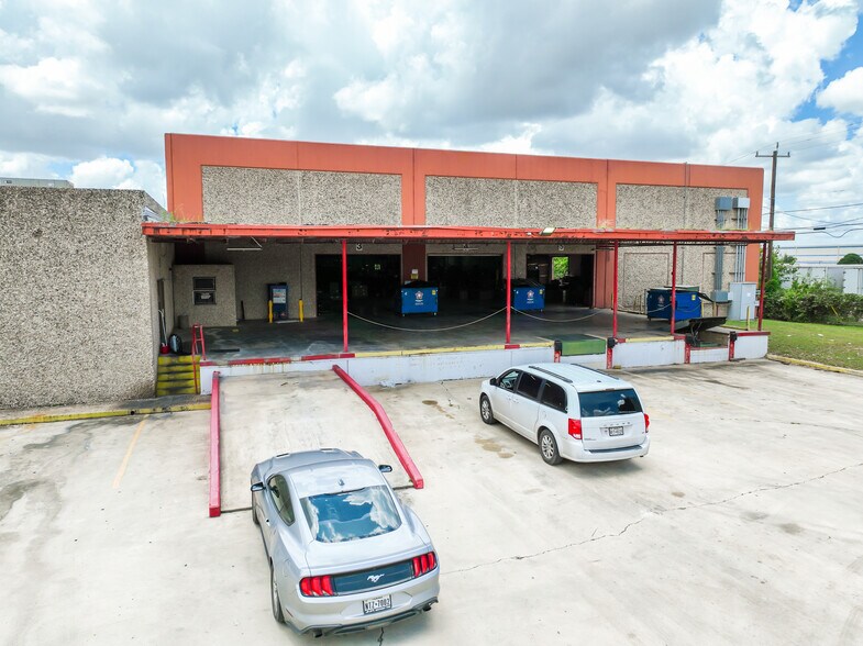 Primary Photo Of 4267 Dividend Rd, San Antonio Warehouse For Sale