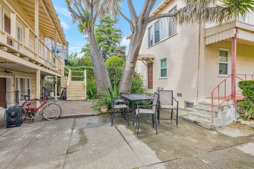 More Photos Of 2118 California St, Berkeley Apartments For Sale