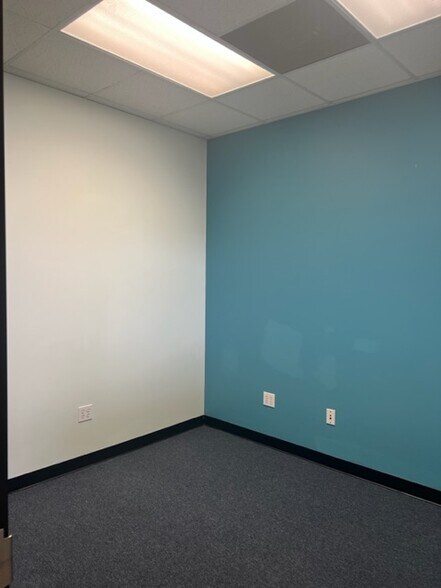 More Photos Of 6833 W Sam Houston Pky S, Houston Storefront Retail Office For Sale