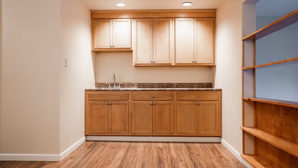 More Photos Of 113-114 Noble Vista Dr, Greensburg Apartments For Sale