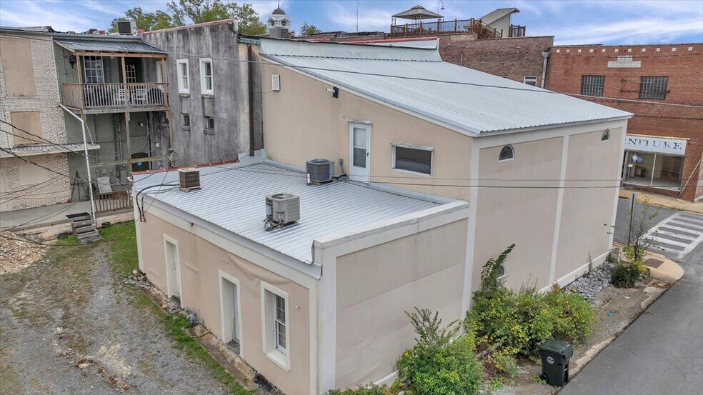 More Photos Of 106 W Laurel St, Scottsboro Office Residential For Sale