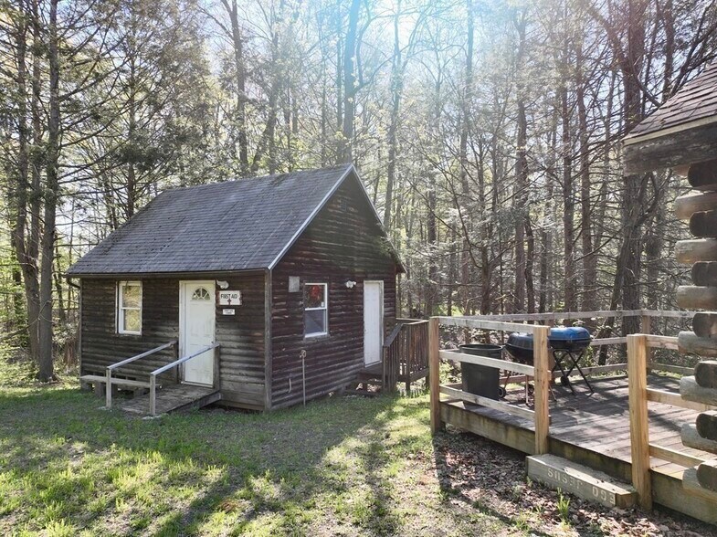 More Photos Of 1076 Roaring Brook, Conway Trailer Camper Park For Sale