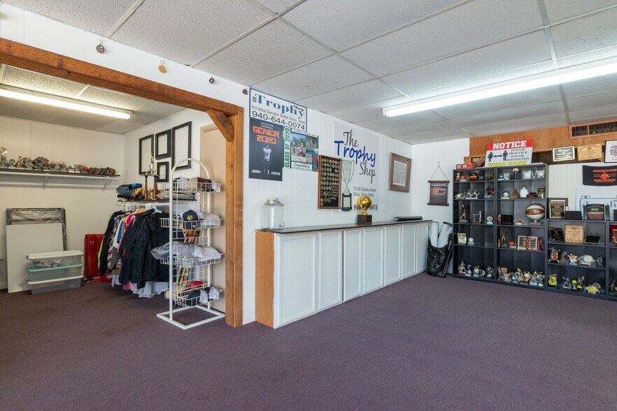 More Photos Of 113 W Decatur St, Chico General Retail For Sale