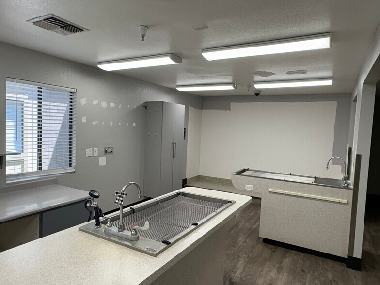 More Photos Of 331 E Cotati Ave, Cotati Office For Sale