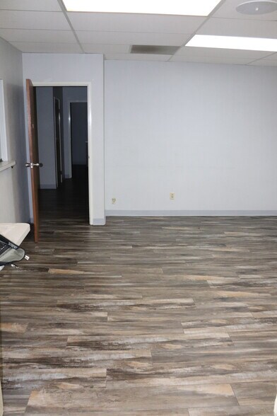 More Photos Of 770 Magnolia Ave, Corona Medical For Lease