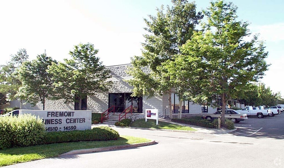 More Photos Of 14510-14590 E Fremont Ave, Centennial Warehouse For Lease