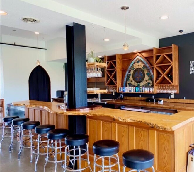 More Photos Of 24 W Park St, Spencer Freestanding For Sale