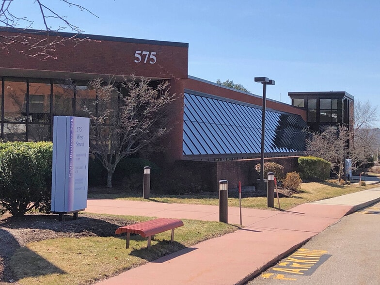 More Photos Of 575 West St, Mansfield Light Distribution For Lease