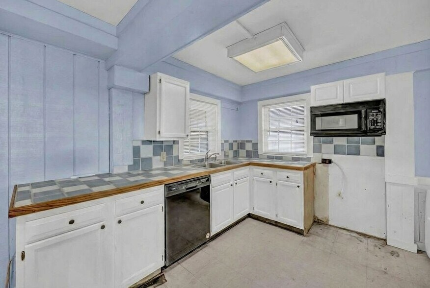 More Photos Of 1715 Carolina Beach Ave N, Carolina Beach Apartments For Sale