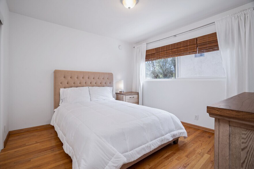 More Photos Of 3743 Mclaughlin Ave, Los Angeles Apartments For Sale