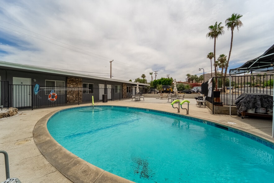More Photos Of 37250 Bankside Dr, Cathedral City Apartments For Sale