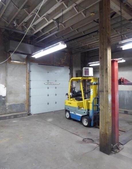 More Photos Of 4090 E 91st St, Cleveland Flex For Sale