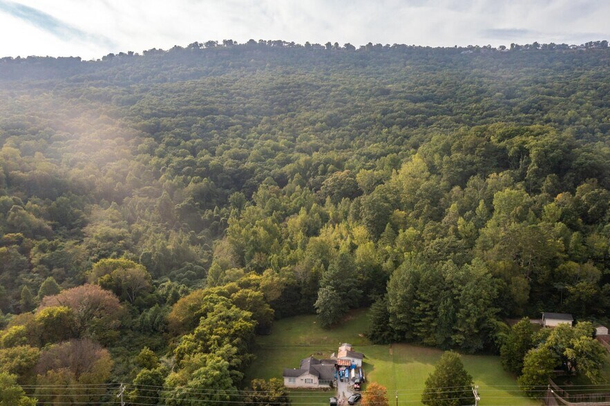 More Photos Of 1123 Mountain Creek Rd, Chattanooga Land For Sale