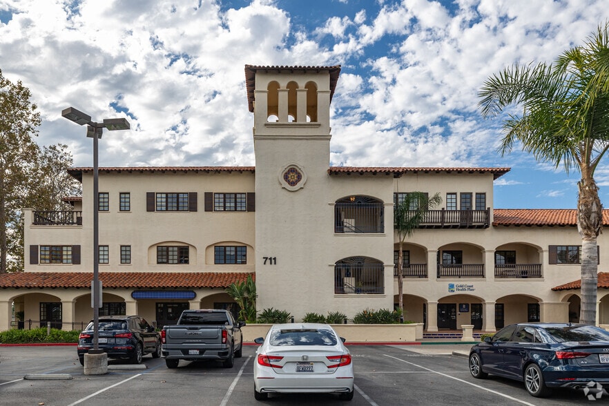 More Photos Of 711 E Daily Dr, Camarillo Loft Creative Space For Sale