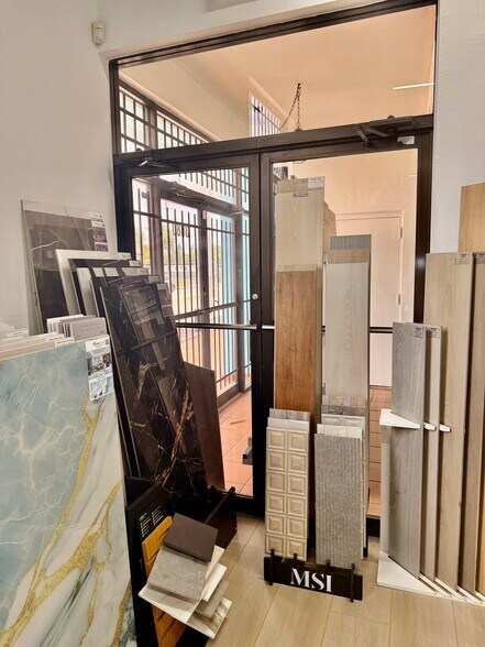More Photos Of 3090 SW 8th St, Miami Freestanding For Lease