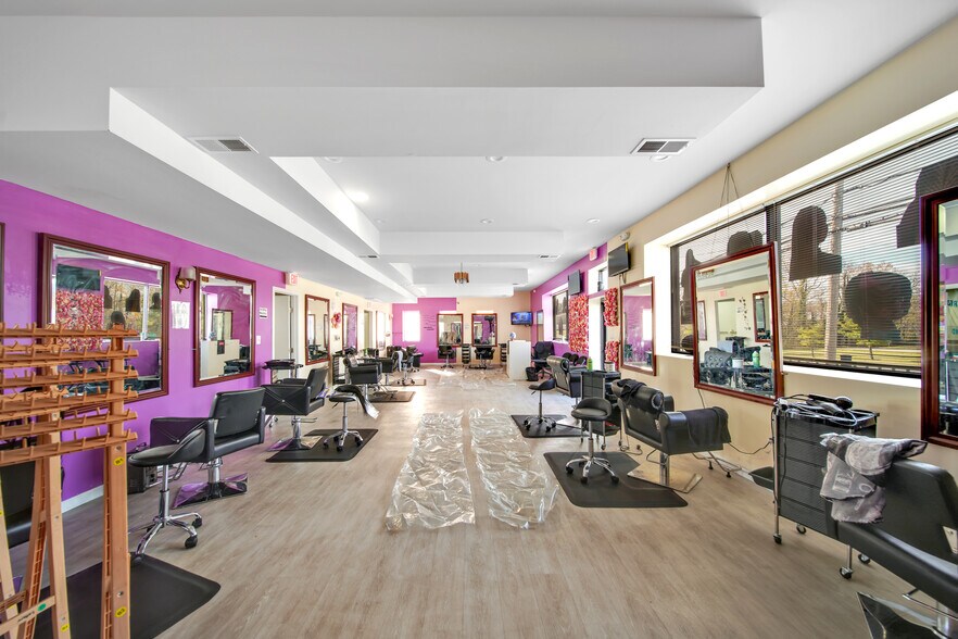 More Photos Of 6653 Washington Blvd, Elkridge Freestanding For Lease