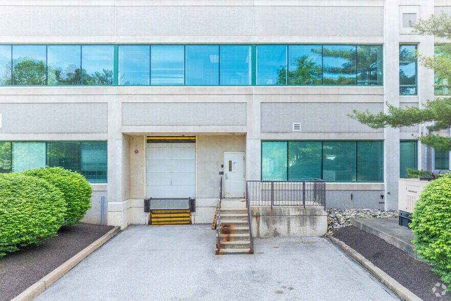 More Photos Of 2100 Renaissance Blvd, King Of Prussia Office For Lease