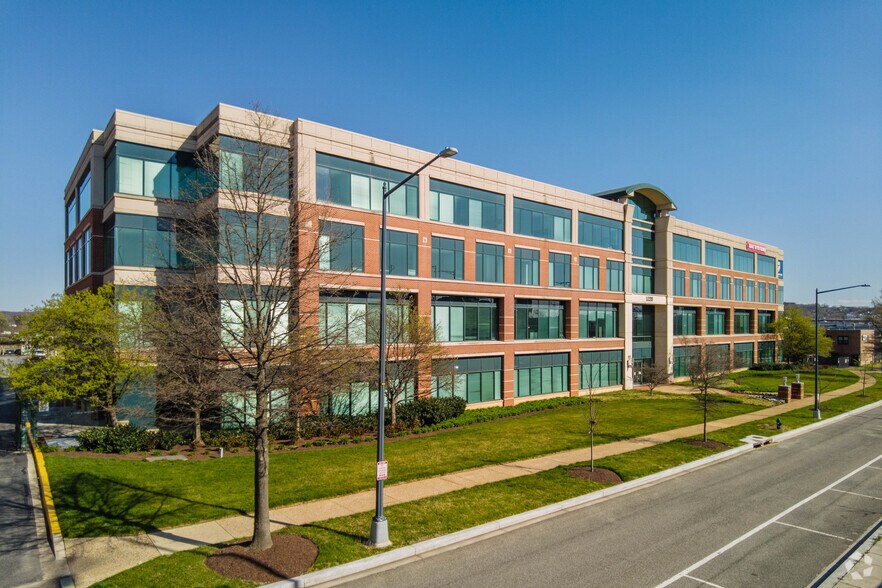 More Photos Of 1220 12th St SE, Washington Office For Lease