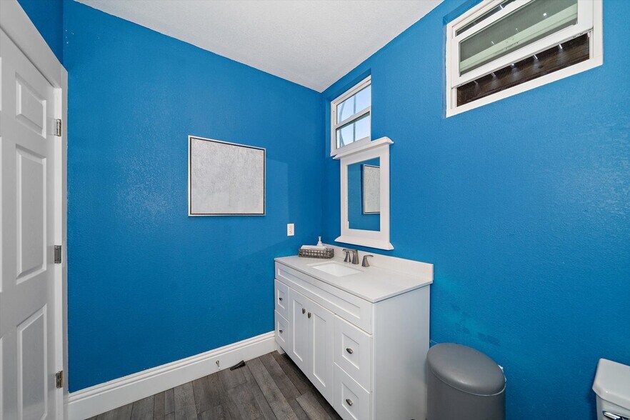 More Photos Of 2400 Bayshore Blvd, Dunedin Marina For Sale