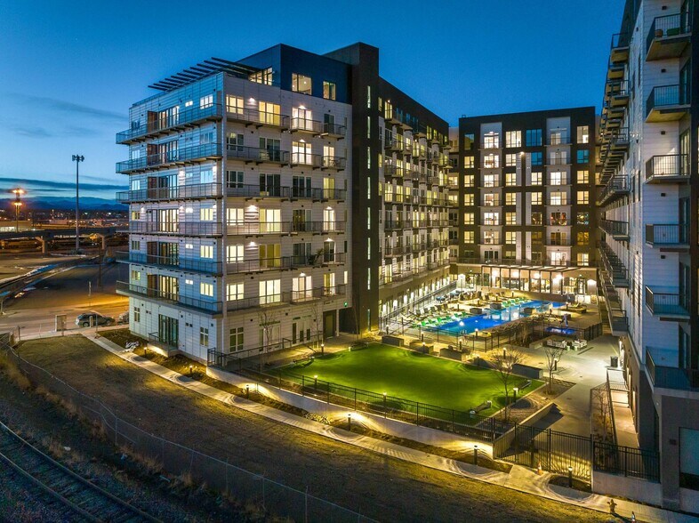 More Photos Of 2520 Wewatta Way, Denver Apartments For Lease