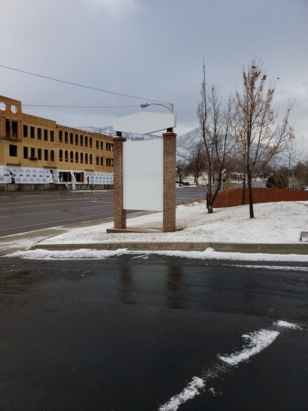More Photos Of 579 W Center St, Pleasant Grove Medical For Lease