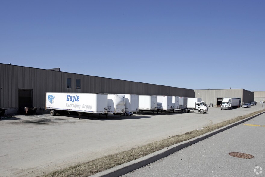 More Photos Of 5600 Finch Ave, Toronto Warehouse For Lease