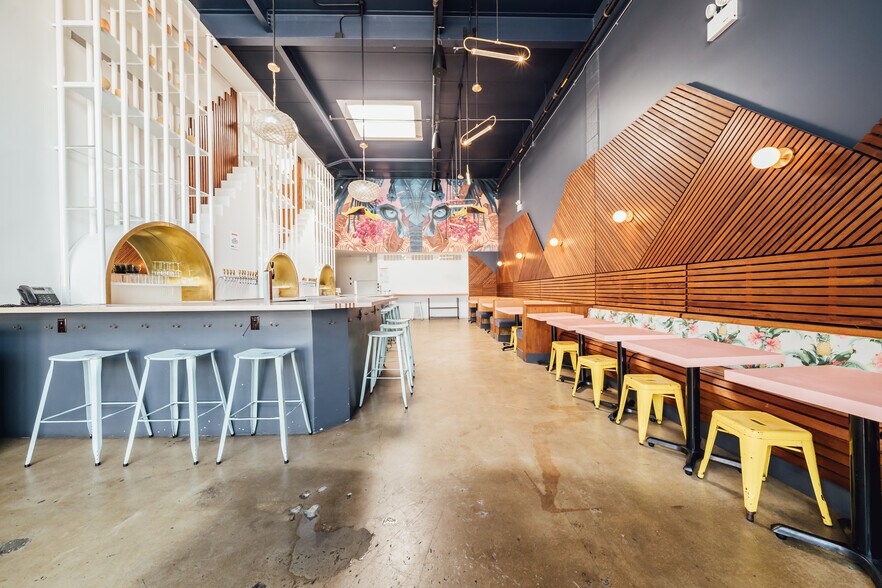 More Photos Of 573 Johnson Ave, Brooklyn Warehouse For Lease