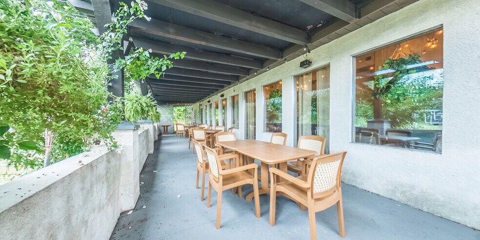 More Photos Of 3803 Columbia Blvd, Bloomsburg Restaurant For Sale